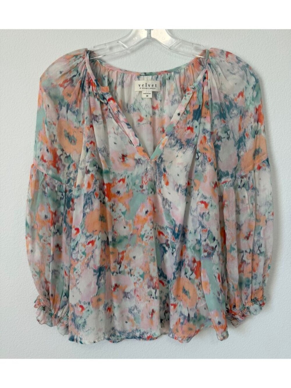 Velvet by Graham & Spenser 3/4 Sleeve V-Neck Sheer Abstract Blouse Size XS